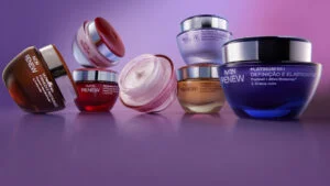 Leia mais sobre o artigo Avon entra no varejo farmacêutico e estreia em 300 lojas da Panvel
