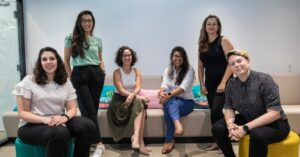 Leia mais sobre o artigo Centro de Inovação da P&G tem quase 60% de cientistas mulheres