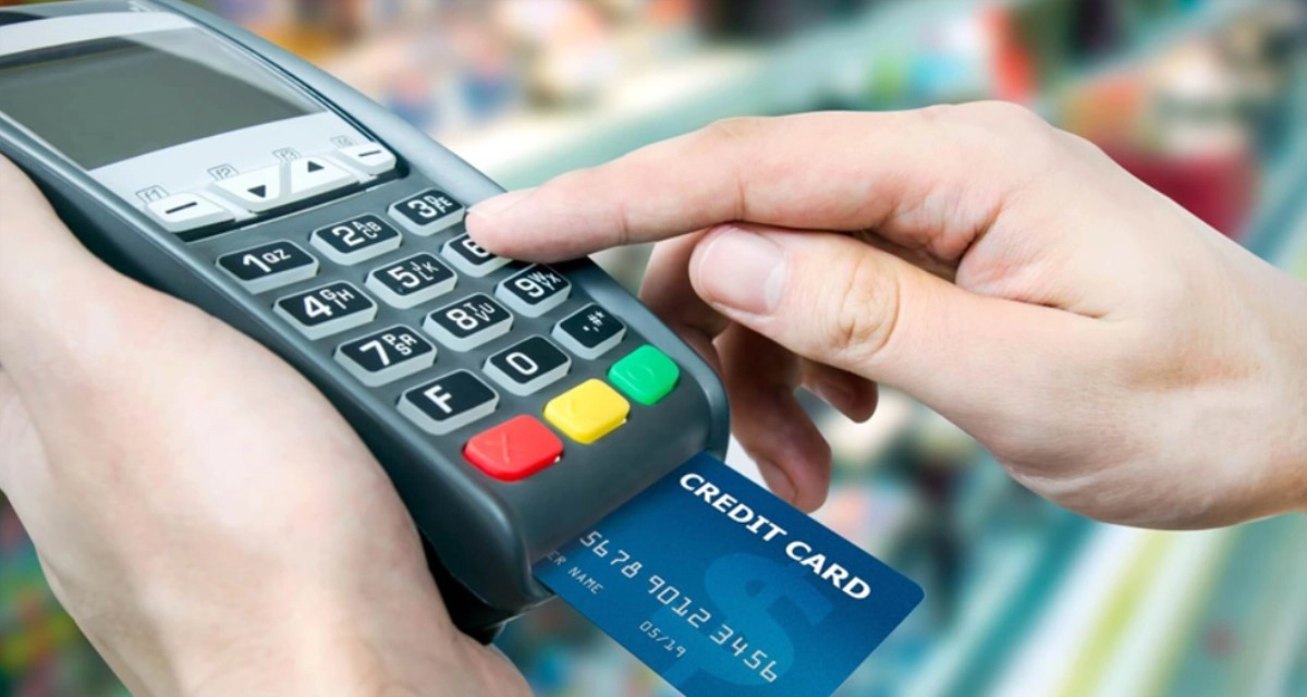 Leia mais sobre o artigo Comportamento do Setor – Cartão de crédito é o meio de pagamento mais utilizado pelo varejo de vizinhança, diz pesquisa