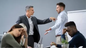 Leia mais sobre o artigo Diagnóstico Correto – Cultura organizacional tóxica: saiba como identificá-la e como reverter esse quadro