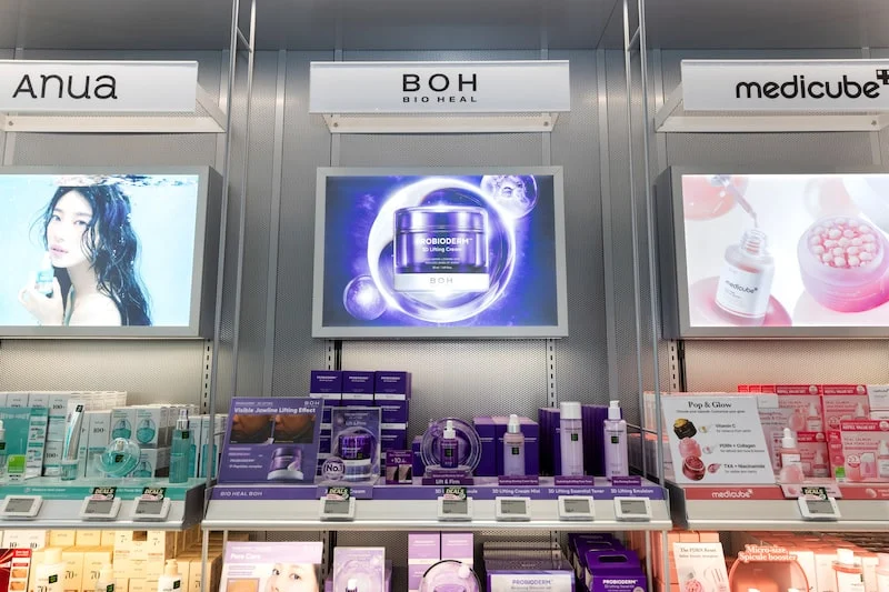 No momento, você está visualizando Do K-pop ao skincare: cosmético coreano avança em farmácias do Brasil com Cimed e Nissei
