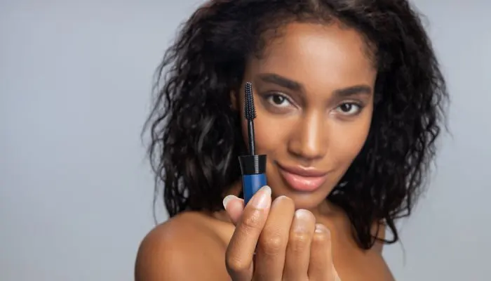 No momento, você está visualizando França proíbe o uso de PFAS em cosméticos a partir de 1º de janeiro de 2026