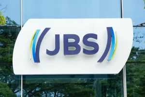 Leia mais sobre o artigo JBS anuncia investimento de US$ 200 milhões em plantas de carnes bovinas nos EUA