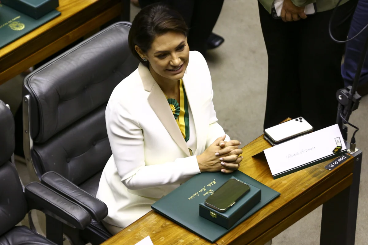 No momento, você está visualizando Com Michelle e Carlos Bolsonaro entre os eleitos, PL chegará a 28 senadores em 2027