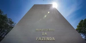 Leia mais sobre o artigo Novas medidas do ministério da fazenda e da receita federal em resposta às tarifas adicionais dos EUA sobre exportações brasileiras