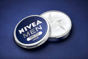 Leia mais sobre o artigo Belarus proíbe venda de cosméticos Nivea
