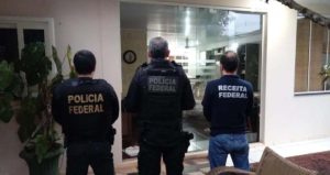 Leia mais sobre o artigo PF desarticula organização que importava irregularmente cosméticos medicinais