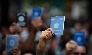 Leia mais sobre o artigo Perda de emprego formal é a ponta do iceberg na recessão do coronavírus