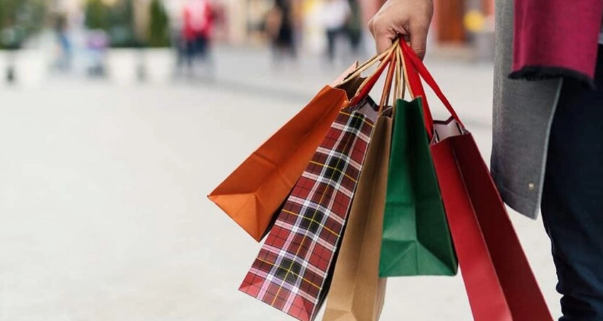 Leia mais sobre o artigo Tendências de Consumo – Preferência de compra do consumidor está dividida entre online e presencial