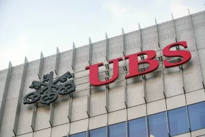 Leia mais sobre o artigo UBS vê queda do dólar no Brasil como passageira: ‘não há gatilhos positivos’