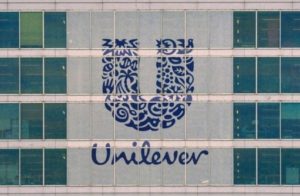 Leia mais sobre o artigo Unilever reduz consumo global de água em 49% com gestão eficiente nas fábricas entre 2010 e 2020