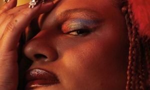 Leia mais sobre o artigo Vult oferece Workshop de maquiagem para pessoas Trans