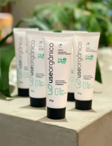 Leia mais sobre o artigo Use Orgânico lança o Creme dental natural e vegano de Menta e Melaleuca