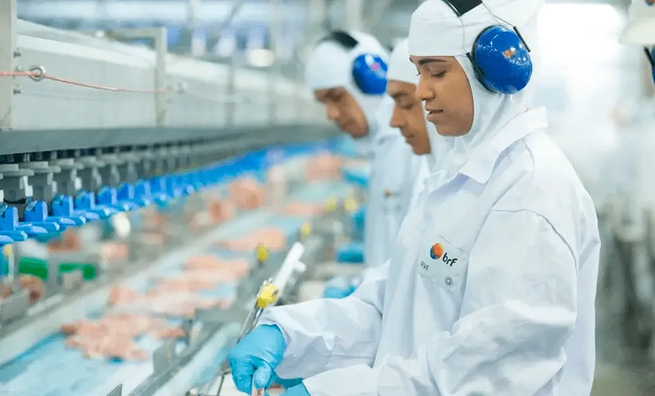 No momento, você está visualizando BRF inicia produção de frango halal na Arábia Saudita