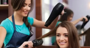 Leia mais sobre o artigo Mais de 143 mil novos CNPJs – Ano de 2023 registra 524 novos negócios abertos por dia no setor de beleza