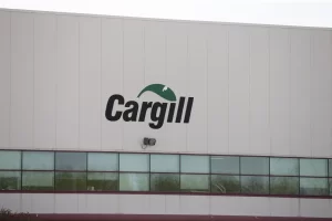 Leia mais sobre o artigo Cargill cortará milhares de empregos no mundo todo após queda nos lucros