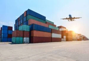 Leia mais sobre o artigo Governo brasileiro projeta impacto de 18% em exportações aos EUA após tarifas de Trump