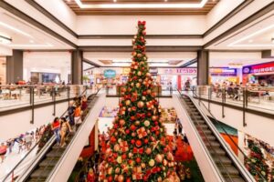 Leia mais sobre o artigo Alta Depois de 2 Anos – Natal deve movimentar R$ 65 bilhões no comércio
