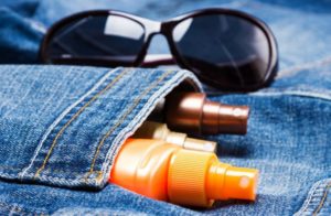 Leia mais sobre o artigo Pesquisa revela: brasileiro usa pouco filtro solar e está deixando o produto fora de sua lista de compras