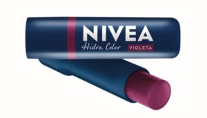 Leia mais sobre o artigo Hidra Color, o hidratante labial com cor intensa da Nivea, chega ao Brasil