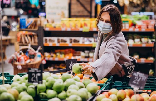 Leia mais sobre o artigo Em 2 anos de pandemia, supermercado subiu 31%, conta de luz 33% e gasolina 44%