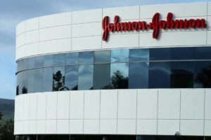 Leia mais sobre o artigo Johnson & Johnson estuda mudanças na empresa