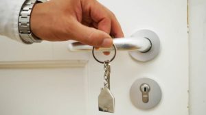 Leia mais sobre o artigo Nova lei proíbe o despejo de imóvel até o fim do ano