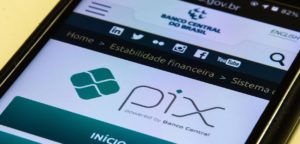 Leia mais sobre o artigo Pix tira R$ 1,5 bilhão em receitas de grandes bancos em 2021