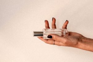 Leia mais sobre o artigo Givaudan aumenta a experiência em fragrâncias naturais com a aquisição da Custom Essence