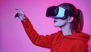 Leia mais sobre o artigo Marcas de maquiagem exploram (com cautela) o potencial do Metaverso