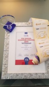 Leia mais sobre o artigo Francis ganha prêmio europeu pela embalagem da linha Infusão Floral