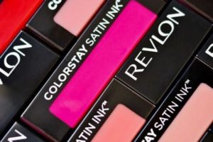 Leia mais sobre o artigo Caso Revlon: o que tem levado marcas consolidadas de beleza à falência