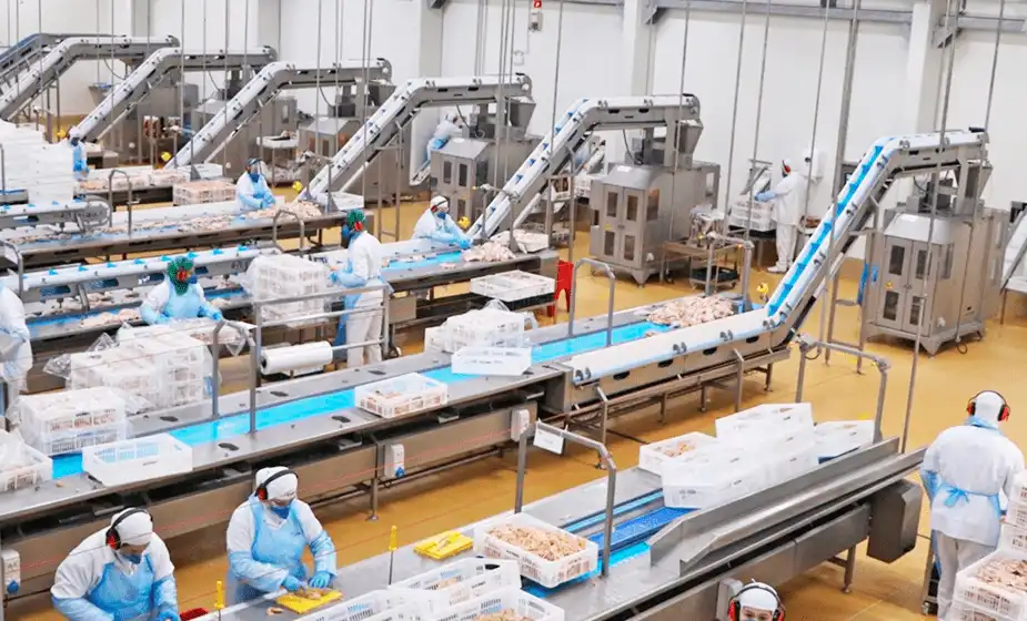 No momento, você está visualizando Com tarifa de Trump, indústria prevê perda de110 mil postos de trabalho